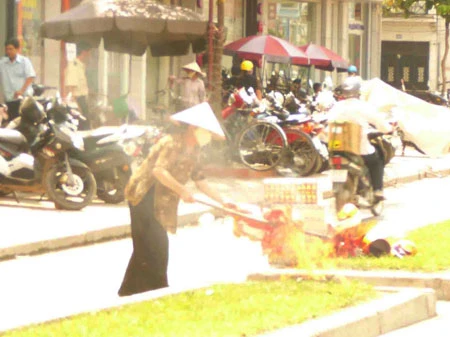 Đốt vàng mã: Giáo lý đạo Phật không dạy thế! ảnh 1