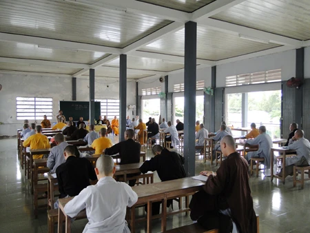 Sóc Trăng: Trường Trung cấp Phật học thi học kỳ I năm thứ 3 ảnh 3