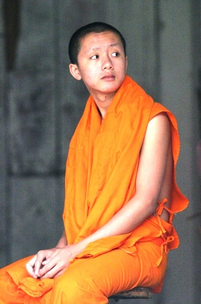 Thoang bong ca sa Luangprabang