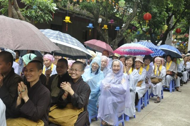 Hà Nội: Chùm ảnh chùa Bằng A tổ chức Đại lễ Vu lan Báo hiếu 2010 ảnh 8