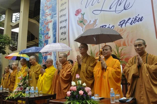 Hà Nội: Chùm ảnh chùa Bằng A tổ chức Đại lễ Vu lan Báo hiếu 2010 ảnh 11