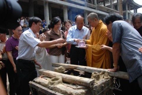 Hà Nội: Chùa Yên Phú tổ chức Vu lan Báo hiếu 2010 ảnh 17 Hà Nội: Chùa Yên Phú tổ chức Vu lan Báo hiếu 2010 ảnh 17