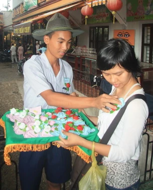 Nỗi niềm báo hiếu mùa Vu Lan ảnh 2