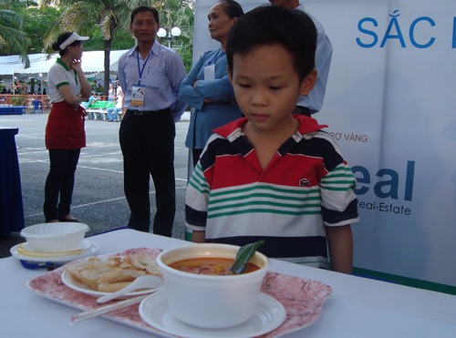 Hơn 20 món tham gia dự thi "Sắc màu ẩm thực chay" Khán giả nào cũng trầm trồ khen ngợi Đa dạng sắc màu ẩm thực chay