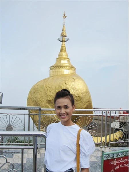 Dương Mỹ Linh mặt mộc thăm thú Myanmar