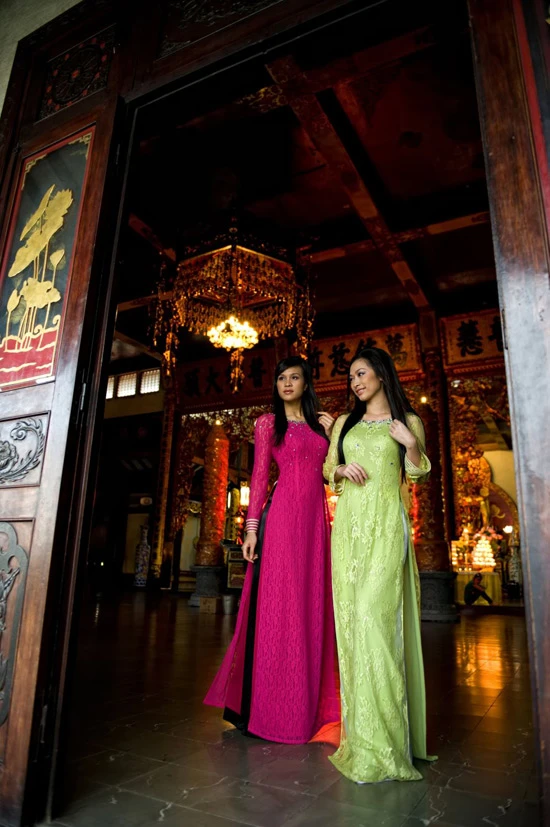 Chọn áo dài đi chùa đẹp và thanh lịch, Thời trang, ao dai, vo viet chung, le vu lan, dai le, 1000 nam thang long