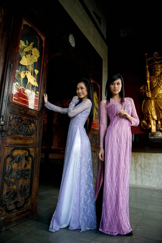 Chọn áo dài đi chùa đẹp và thanh lịch, Thời trang, ao dai, vo viet chung, le vu lan, dai le, 1000 nam thang long
