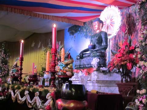 Người Việt ở Mỹ cung nghinh Phật Ngọc cho hòa bình thế giới ảnh 4 Người Việt ở Mỹ cung nghinh Phật Ngọc cho hòa bình thế giới ảnh 4