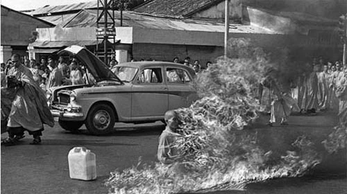 Chiếc xe Austin tại thời điểm Bồ tát Thích Quảng Đức tự thiêu - Ảnh tư liệu