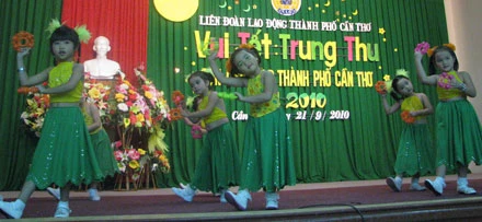 Muôn vẻ sắc màu Trung thu ảnh 16