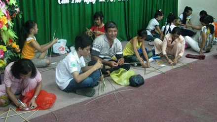 Muôn vẻ sắc màu Trung thu ảnh 15