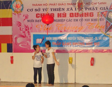 Trung thu đặc biệt của trẻ mồ côi, khuyết tật ở chùa ảnh 3 Trung thu đặc biệt của trẻ mồ côi, khuyết tật ở chùa ảnh 3