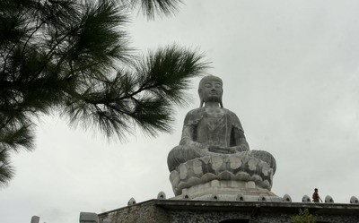 Cận cảnh Đại Phật tượng bằng đá lớn nhất Đông Nam Á ảnh 4 Cận cảnh Đại Phật tượng bằng đá lớn nhất Đông Nam Á ảnh 4