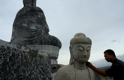 Cận cảnh Đại Phật tượng bằng đá lớn nhất Đông Nam Á ảnh 6 Cận cảnh Đại Phật tượng bằng đá lớn nhất Đông Nam Á ảnh 6