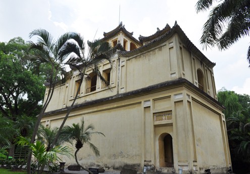 Một góc Hậu lâu còn lại đến nay. Ảnh: Quang Xuân. Một góc Hậu lâu còn lại đến nay. Ảnh: Quang Xuân.