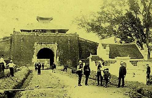 Cửa Bắc Hoàng thành.