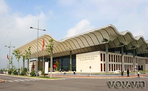 Trung tâm Hội nghị Quốc gia (hoàn thành xây dựng năm 2006) d