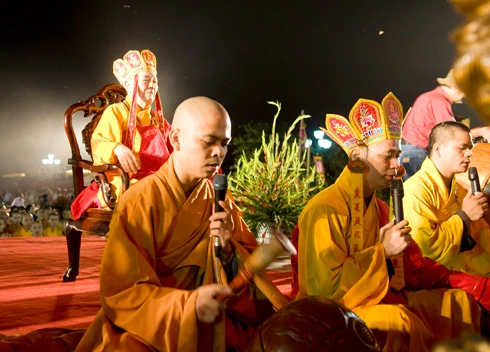 Chen chân dự lễ nhập tượng Thánh Gióng ảnh 2