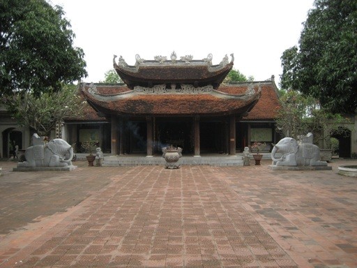 Văn hóa Thăng Long từ điểm nhìn Hà Nội 2010 - Bài 1: “Ngọn đèn không tắt” ảnh 1