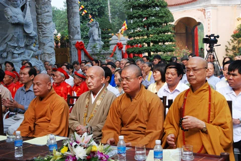 Hà Nội: Lễ gắn biển công trình tháp Báo Ân chùa Bằng A & nhận kỷ lục Phật giáo ảnh 5