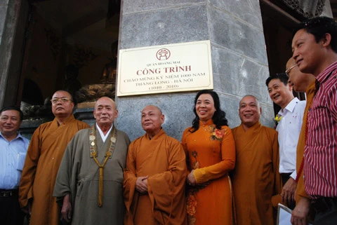 Hà Nội: Lễ gắn biển công trình tháp Báo Ân chùa Bằng A & nhận kỷ lục Phật giáo ảnh 10
