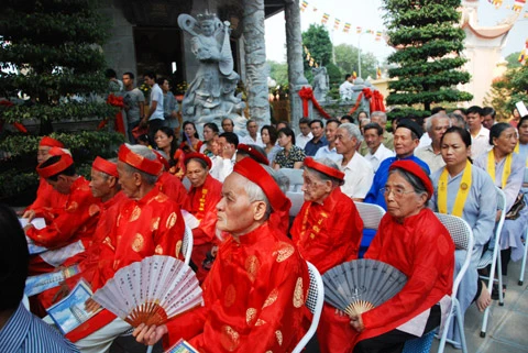 Hà Nội: Lễ gắn biển công trình tháp Báo Ân chùa Bằng A & nhận kỷ lục Phật giáo ảnh 6