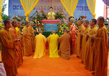Tri ân các liệt sĩ và đồng bào hy sinh trên biển ảnh 1 Tri ân các liệt sĩ và đồng bào hy sinh trên biển ảnh 1