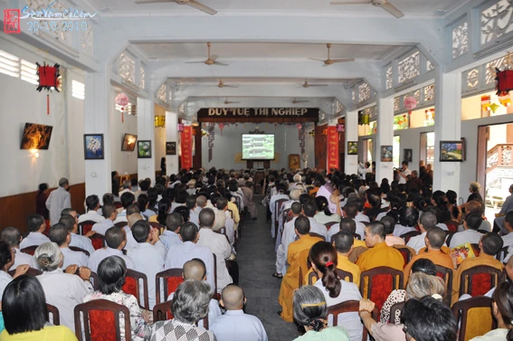 TP.HCM: Mừng sinh nhật lần thứ 93 & khánh tuế Đại lão Hòa thượng Thích Minh Châu ảnh 3 DSC_0419.JPG