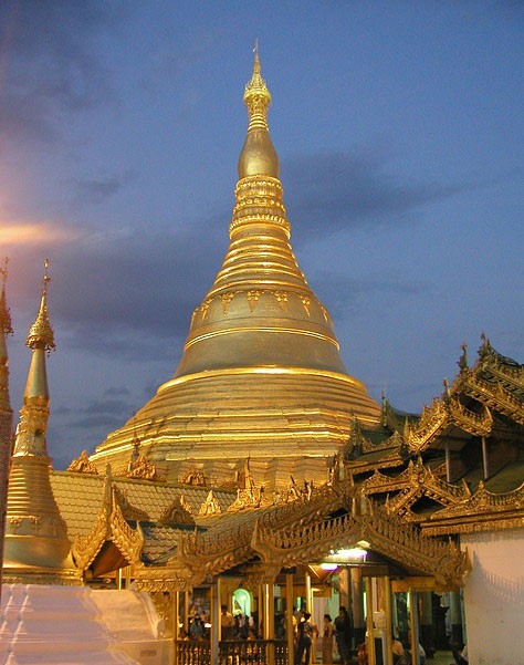 Ngất ngây trước chùa vàng Shwedagon ở Myanmar ảnh 2 Ngất ngây trước chùa vàng Shwedagon ở Myanmar - Tin180.com (Ảnh 2)