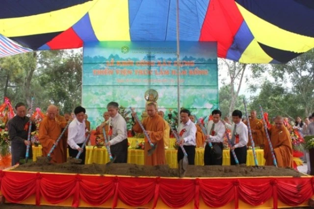 xay dung TV Truc Lam Ham Rong (P.V).jpg