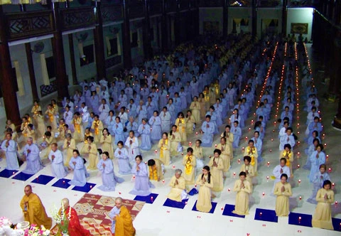 Kiên Giang: Chùa Phật Quang tổ chức lễ hội hoa đăng nhân lễ vía Đức Phật Dược Sư ảnh 10