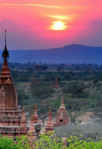 Chùm ảnh: Hoàng hôn tuyệt đẹp tại Myanmar ảnh 3