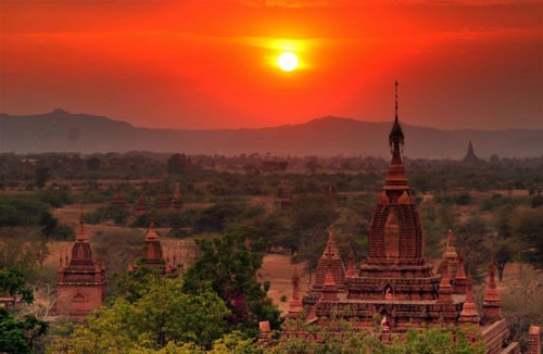 Chùm ảnh: Hoàng hôn tuyệt đẹp tại Myanmar ảnh 4 Chùm ảnh: Hoàng hôn tuyệt đẹp tại Myanmar ảnh 4