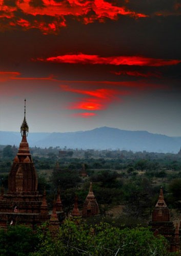 Chùm ảnh: Hoàng hôn tuyệt đẹp tại Myanmar ảnh 9 Chùm ảnh: Hoàng hôn tuyệt đẹp tại Myanmar ảnh 9