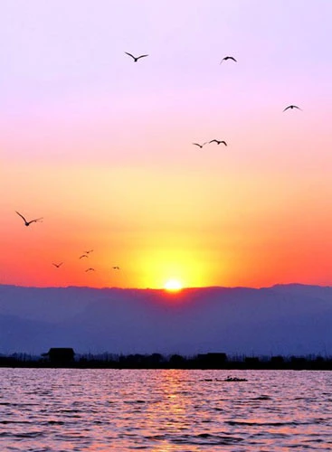 Chùm ảnh: Hoàng hôn tuyệt đẹp tại Myanmar ảnh 19