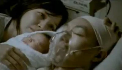 Những clip lay động nhất trên Internet về gia đình ảnh 1