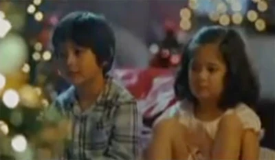 Những clip lay động nhất trên Internet về gia đình ảnh 4