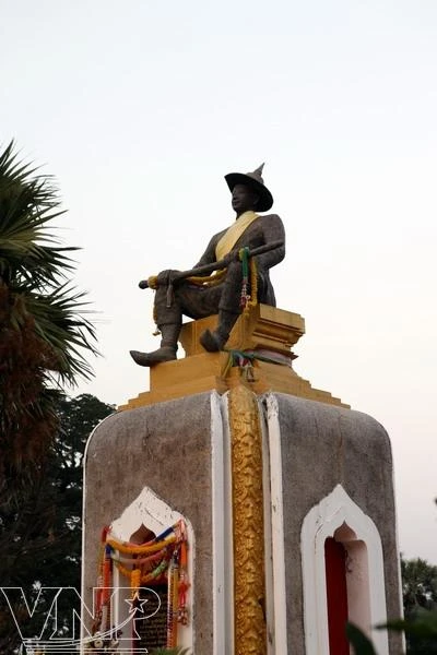 Sắc màu Thạt Luổng ảnh 6