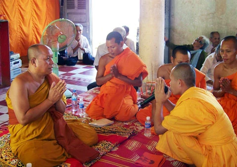 Kiên Giang: Chùa Rạch Sỏi tổ chức lễ dâng y Kathina ảnh 14 dyrs-14.jpg