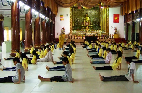 Kiên Giang: 200 bạn trẻ dự khóa tu “Tuổi trẻ hướng thiện” lần 3 tại chùa Phật Quang ảnh 13 Kiên Giang: 200 bạn trẻ dự khóa tu “Tuổi trẻ hướng thiện” lần 3 tại chùa Phật Quang ảnh 13