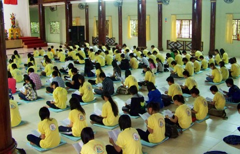 Kiên Giang: 200 bạn trẻ dự khóa tu “Tuổi trẻ hướng thiện” lần 3 tại chùa Phật Quang ảnh 1