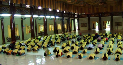 Kiên Giang: 200 bạn trẻ dự khóa tu “Tuổi trẻ hướng thiện” lần 3 tại chùa Phật Quang ảnh 4 Kiên Giang: 200 bạn trẻ dự khóa tu “Tuổi trẻ hướng thiện” lần 3 tại chùa Phật Quang ảnh 4