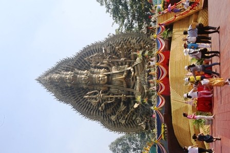 An vị tượng Thiên thủ thiên nhãn lớn nhất Việt Nam ảnh 1 An vị tượng Thiên thủ thiên nhãn lớn nhất Việt Nam ảnh 1