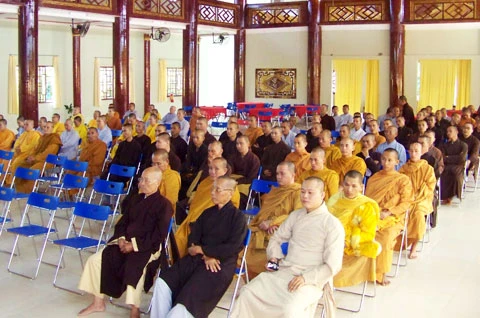 Kiên Giang: Hội nghị chuyên đề Tăng sự năm 2010 ảnh 11