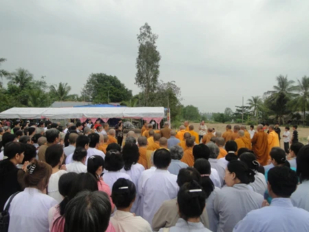 Lễ đặt đá.jpg