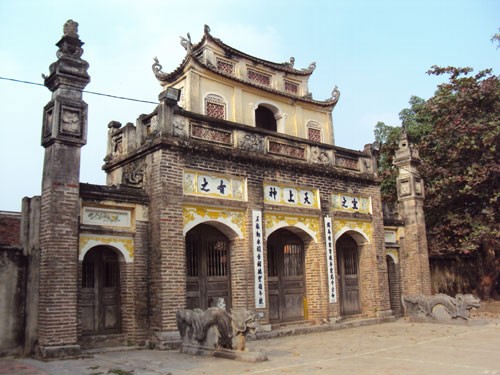 Lắng hồn đền Gióng linh thiêng, Du lịch - Giải trí, den giong, du lich viet nam, du lich, hoi giong, phu dong, gia lam