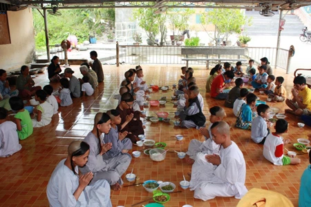 Ngôi chùa chắp cánh cho những ước mơ còn dang dở ảnh 3