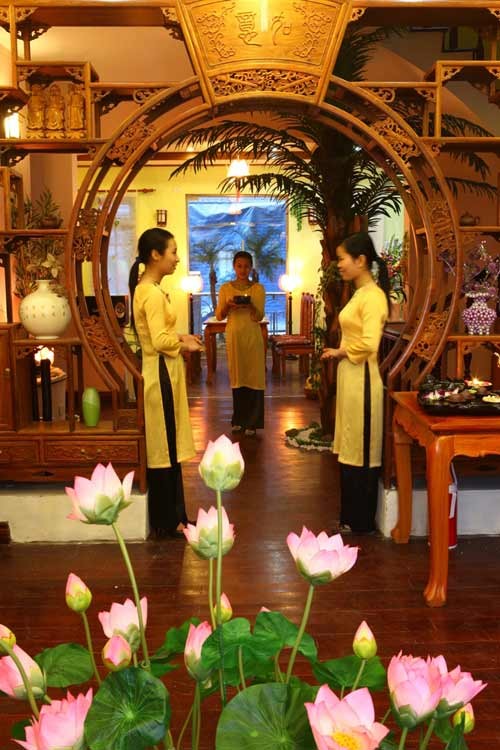 Bồ Đề Tâm - Không gian thiền tĩnh lặng, Ẩm thực,