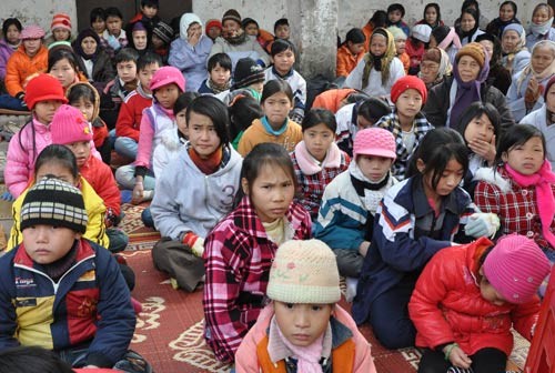 Hưng Yên: Lễ tạ pháp khoá tu học giáo lý và trao thẻ chứng nhận Phật tử ảnh 6 Hưng Yên: Lễ tạ pháp khoá tu học giáo lý và trao thẻ chứng nhận Phật tử ảnh 6