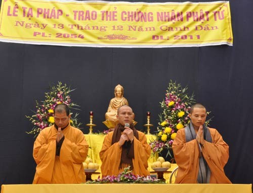 Hưng Yên: Lễ tạ pháp khoá tu học giáo lý và trao thẻ chứng nhận Phật tử ảnh 9 Hưng Yên: Lễ tạ pháp khoá tu học giáo lý và trao thẻ chứng nhận Phật tử ảnh 9